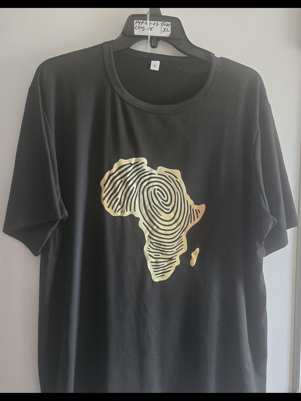 UNISEX- Gold Africa Fingerprint Graphic 🇬🇳NWT